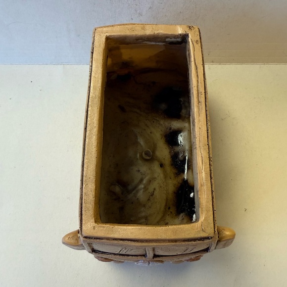 Flower Power Tan Thick Strong Plastic Bus Planter with White Floral Design - Picture 7 of 11